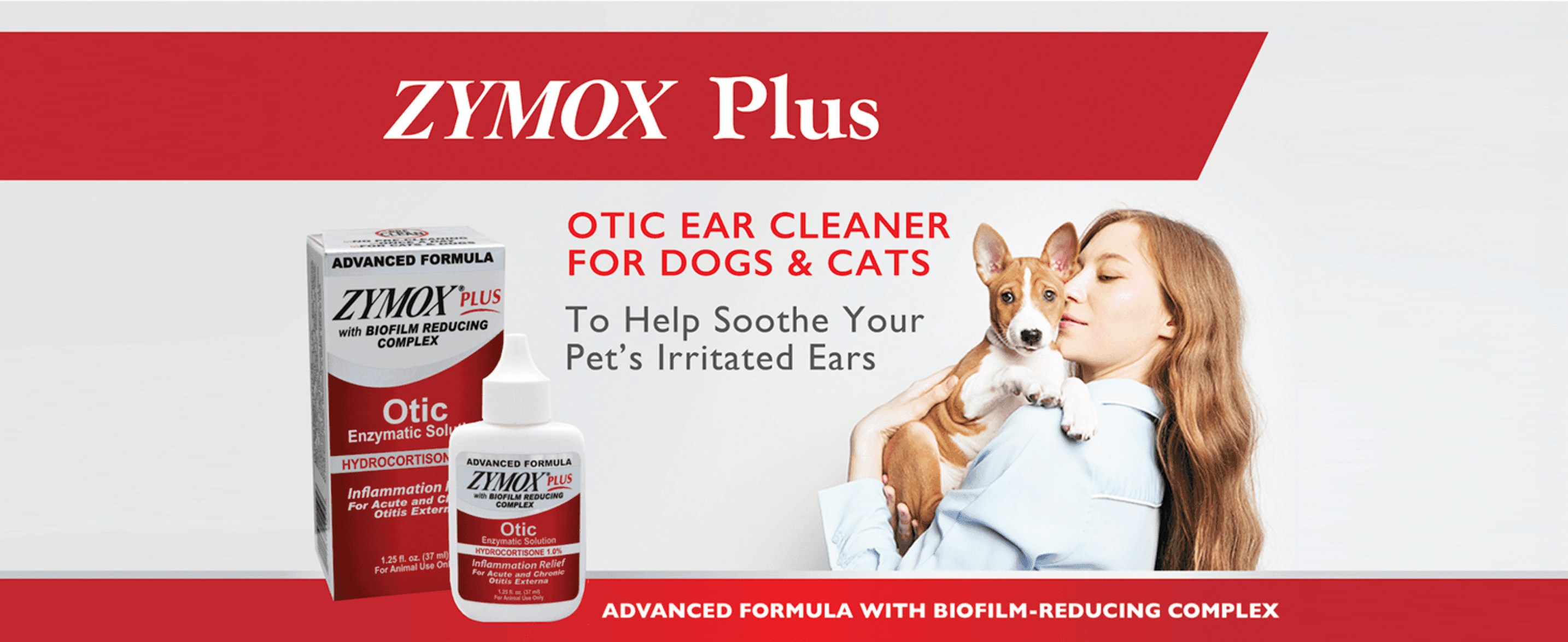 Communicates that the product cleans and soothes irritated ears for dogs and cats.