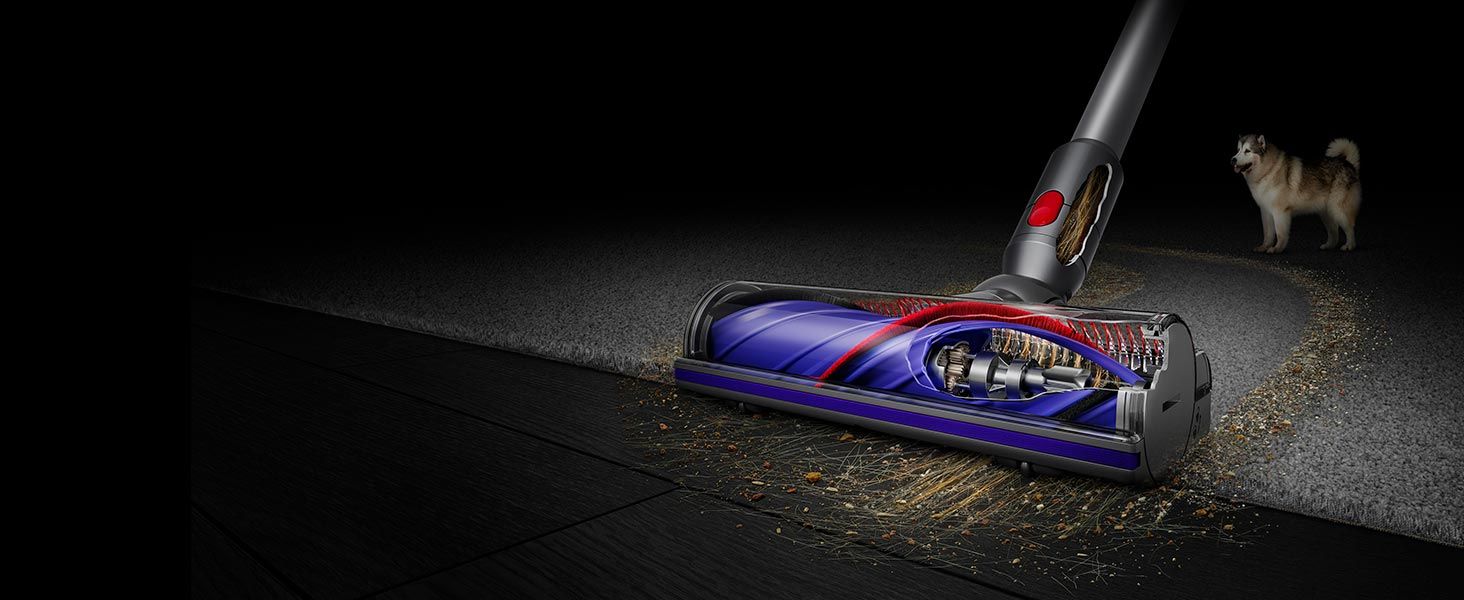 Reveals the internal components and engineering of the vacuum cleaner head to demonstrate quality construction and advanced technology. Demonstrates the product's effectiveness at cleaning pet hair…