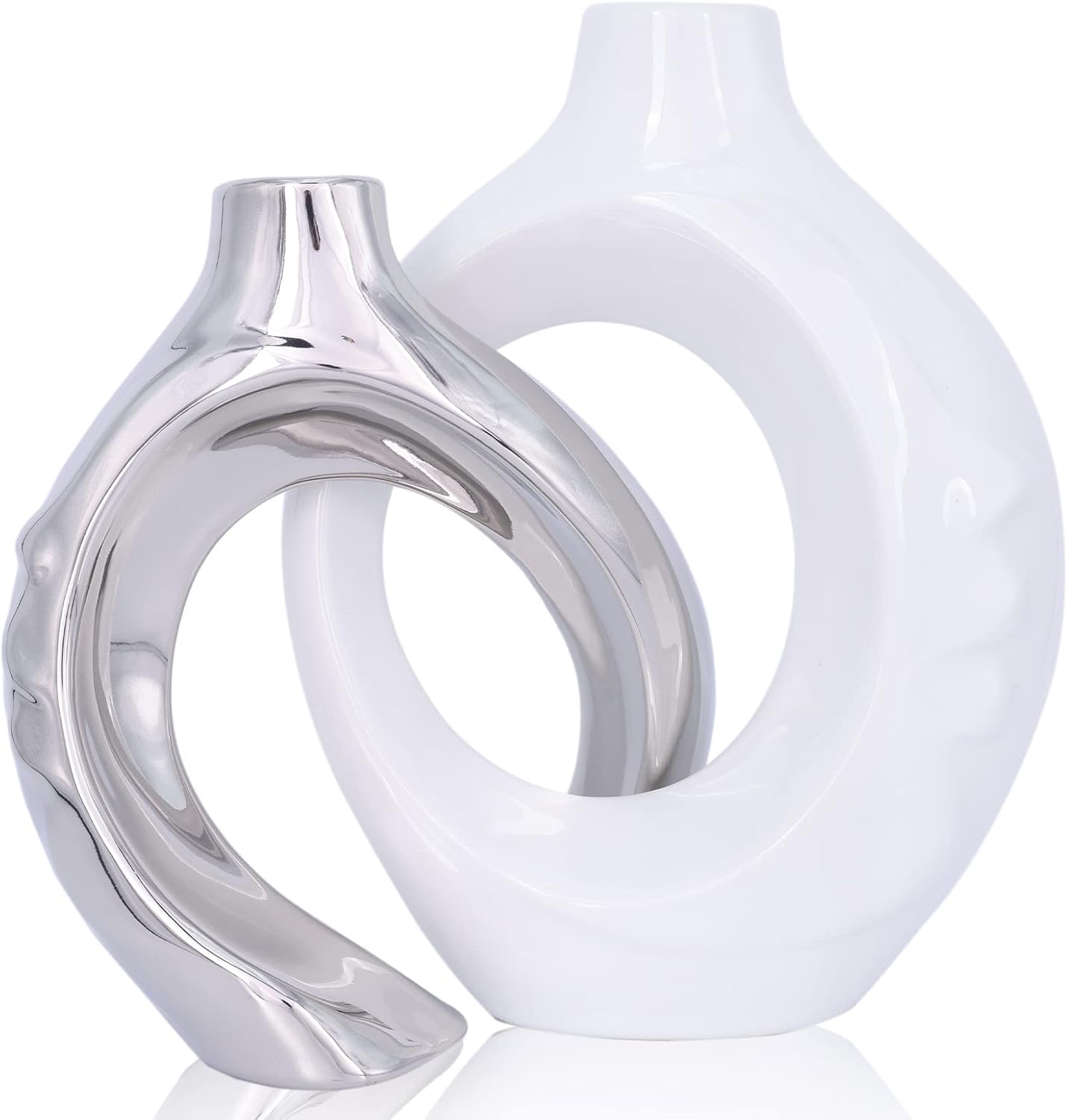 Showcases the sleek, contemporary design of the vases to appeal to style-conscious shoppers.