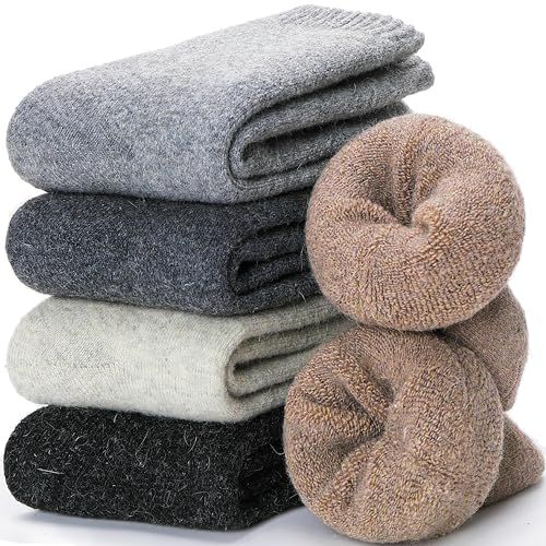 Displays the core product—a set of socks in various neutral colors—to show the shopper what they will receive and the variety included in the purchase. Showcases the different color options…