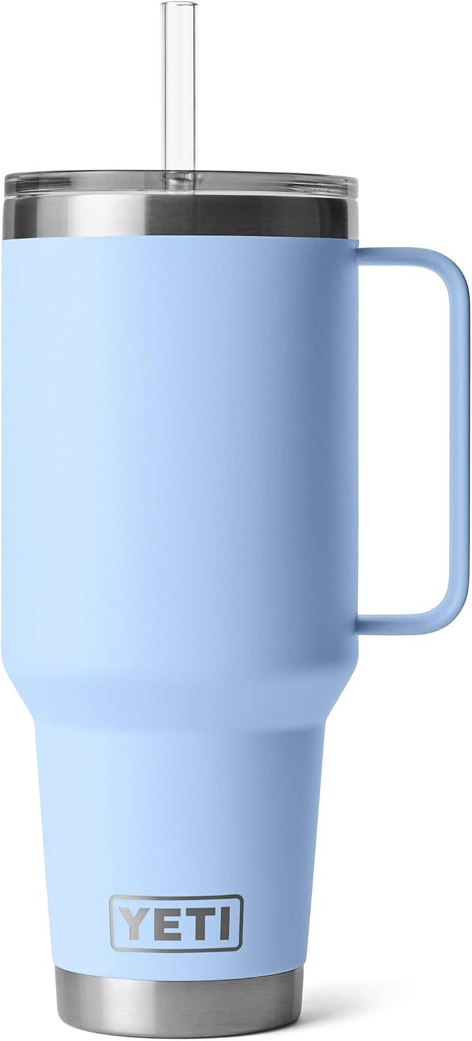 Displays the core product clearly on a white background to show the tumbler's design, color, handle, lid, and included straw, helping shoppers understand what they will receive.