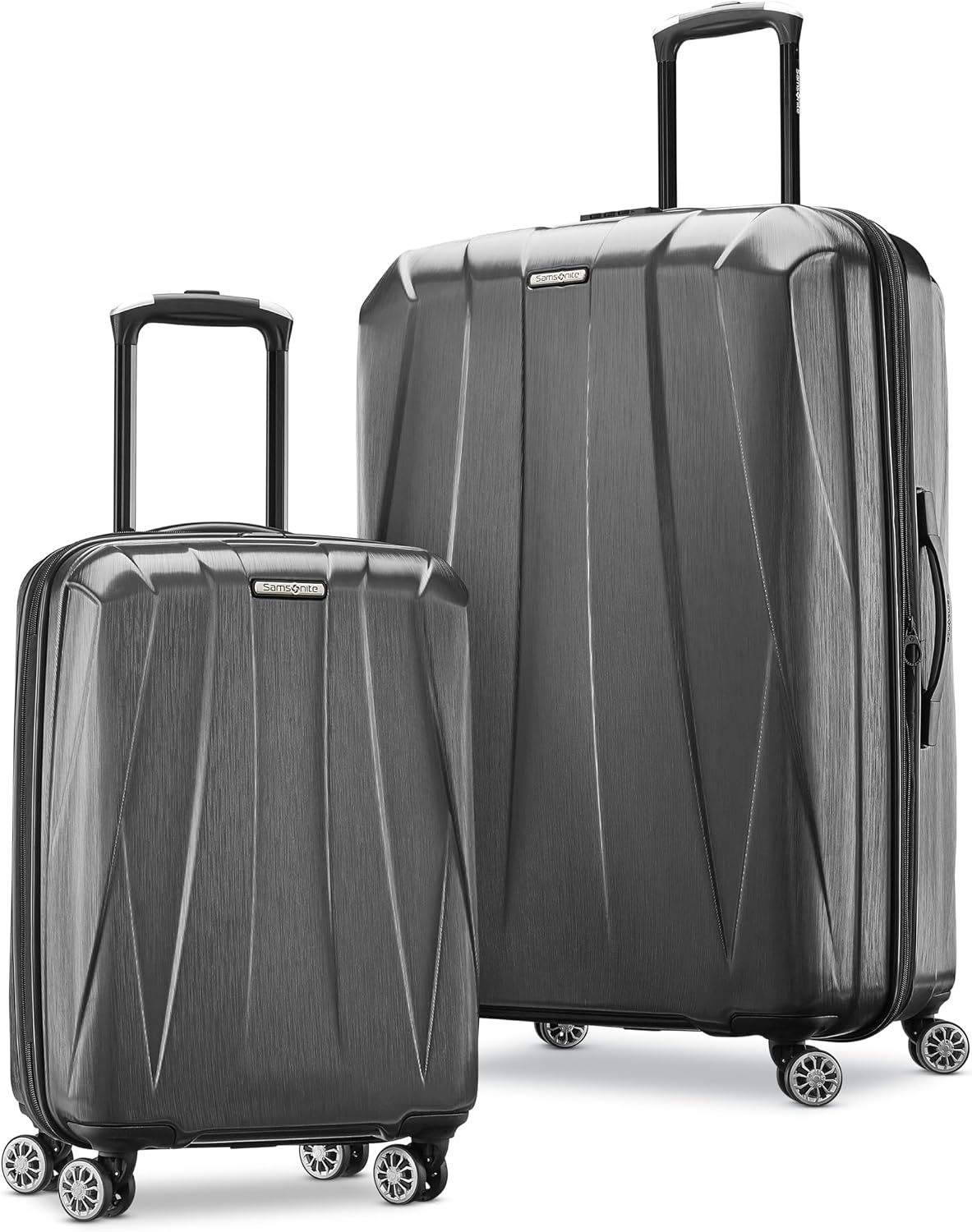 Shows the full two-piece luggage set so shoppers see both sizes included in one purchase.
