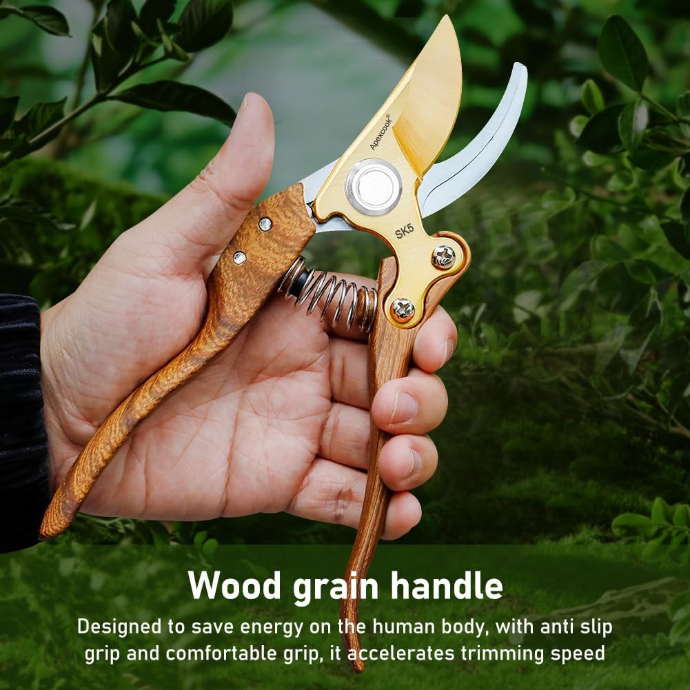 Highlights the ergonomic wood grain handle design to show comfort and efficiency for users during pruning tasks.
