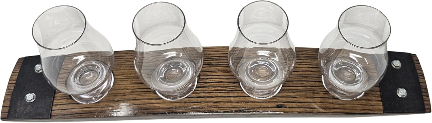 Shows the complete set of glassware and serving tray included in the product, helping customers understand what they will receive.
