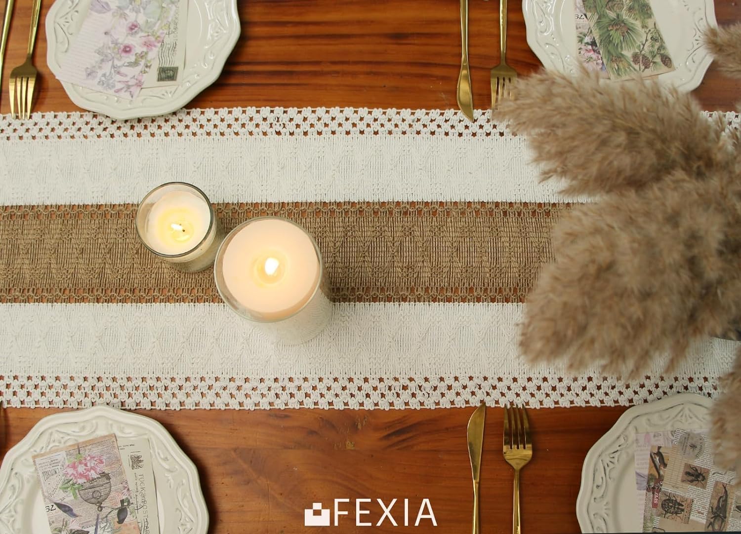 Showcases the product in a real-world dining context to inspire customers and demonstrate its aesthetic appeal.