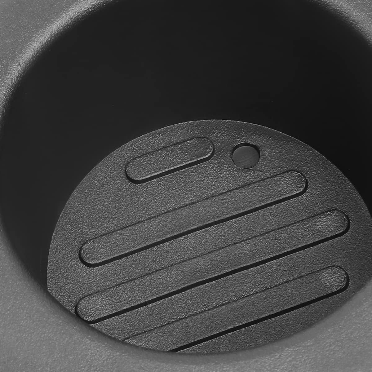 Highlights the non-stick and textured design of the cookware base to demonstrate its cooking performance and durability.