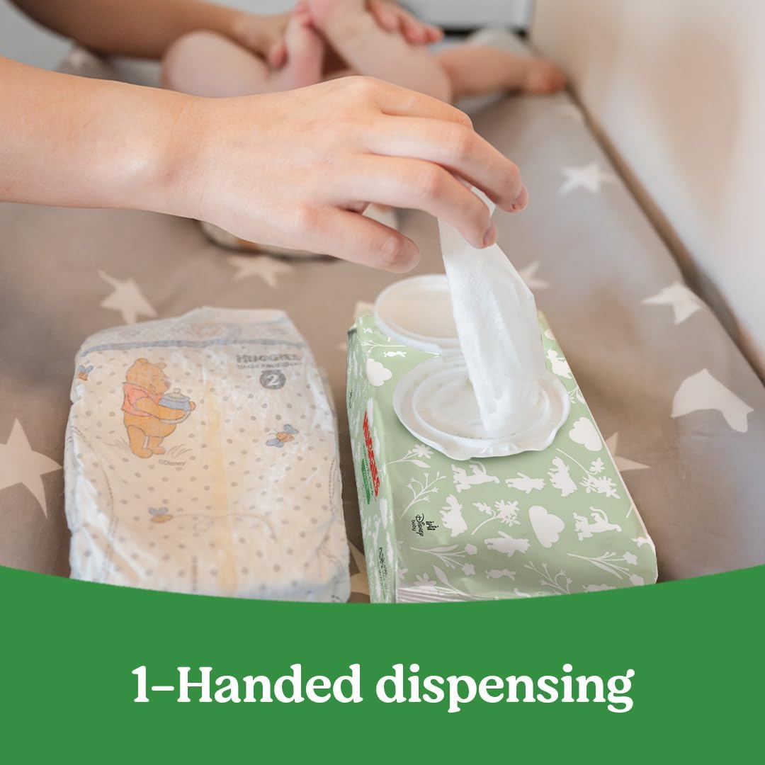 Demonstrates the ease of use by showing how wipes can be dispensed with just one hand, which is particularly useful for parents changing diapers.