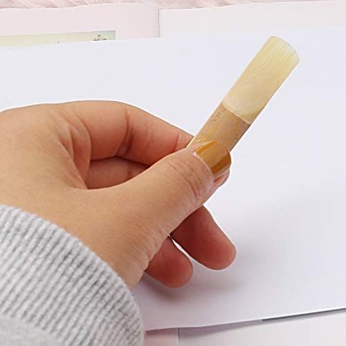 Demonstrates the small, portable size of the product by showing it held in a hand, helping shoppers understand its actual dimensions and portability.