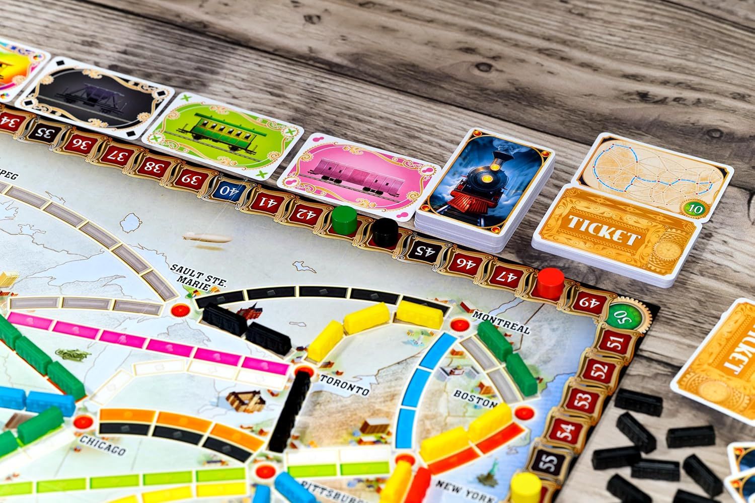 Shows all the components included in the board game package to help shoppers understand what they receive and the completeness of the game set.