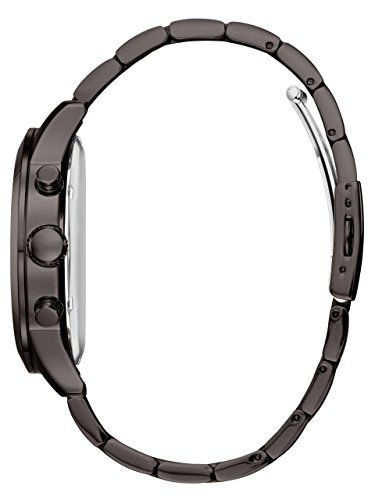 Provides a clean, catalog-style view of the watch from the side profile to show the product's physical form, band design, and case details without distractions.