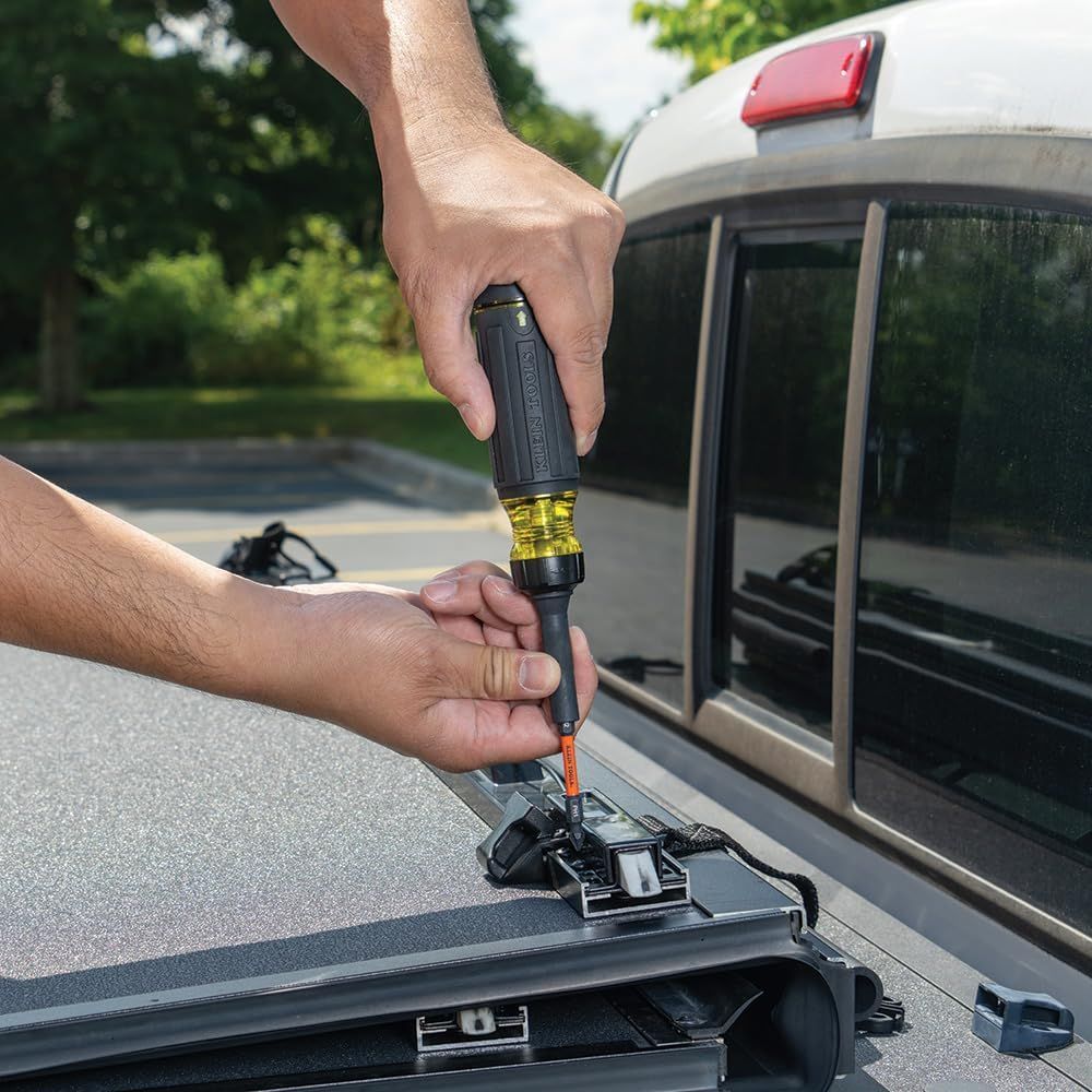Demonstrates how to install or assemble the product using a simple screwdriver, reassuring shoppers that setup is straightforward and accessible. Shows the product being used in a real-world outdoor…