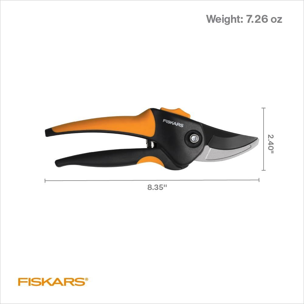 Communicates the exact physical size and weight of the pruning shears to help shoppers understand how compact and lightweight the tool is for handling and portability.