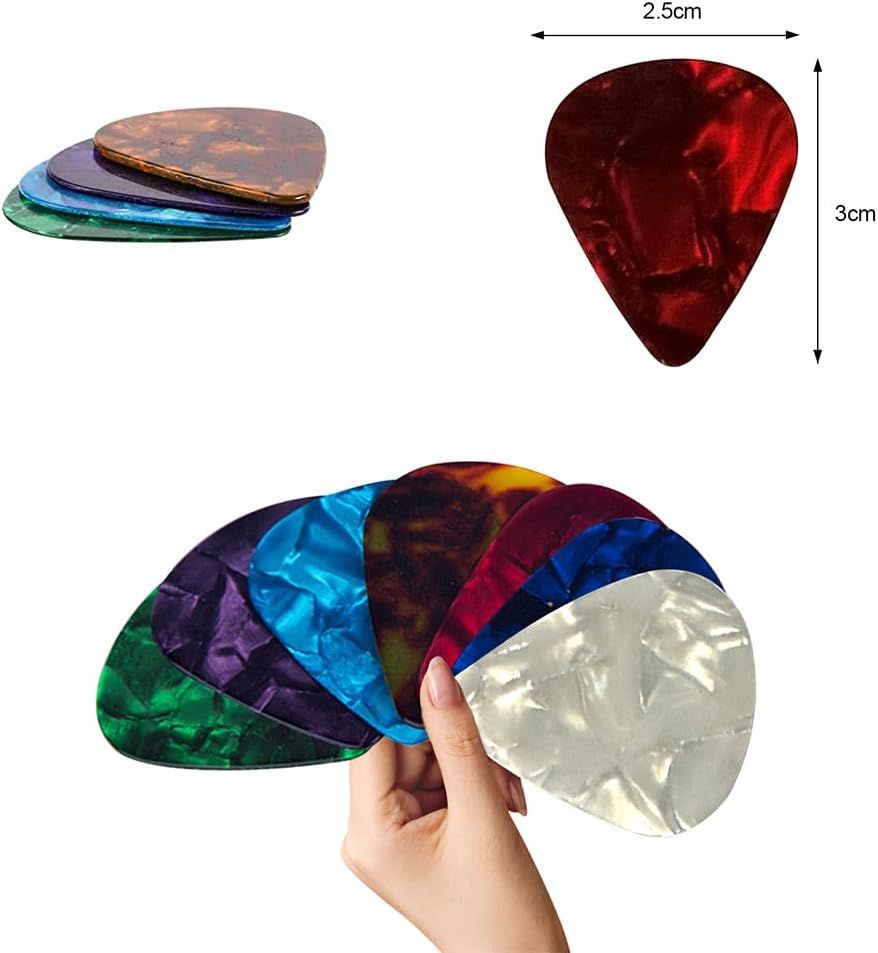 Communicates the exact physical size of the guitar picks (2.5cm x 3cm) to help shoppers understand the product dimensions and ensure it meets their needs. Shows the variety of colorful guitar picks…