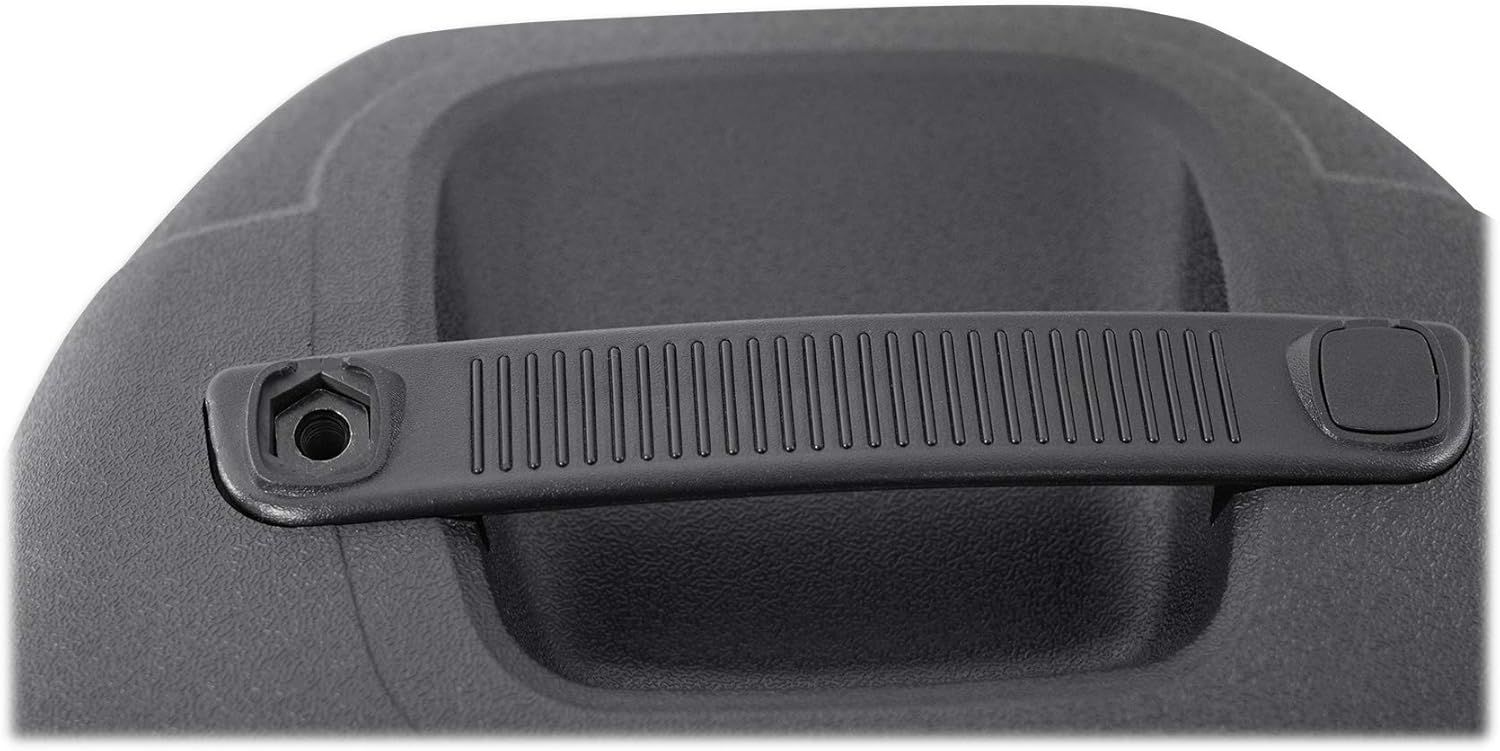 Provides a clean, detailed view of the product's handle design and texture to help shoppers understand the physical appearance and build quality.