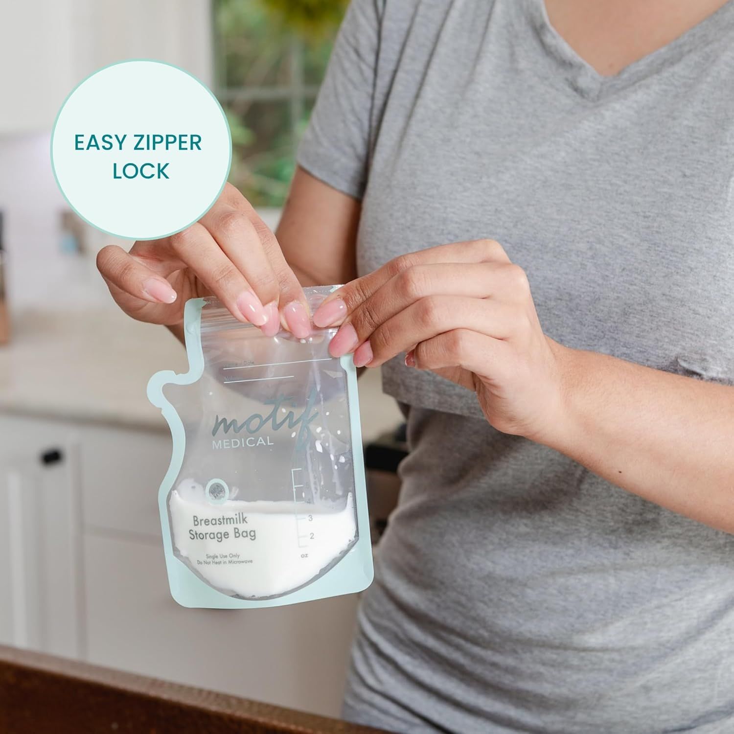 Demonstrates the ease of use and secure closure of the breastmilk storage bag's zipper lock feature, reassuring parents that the product is convenient and leak-proof.