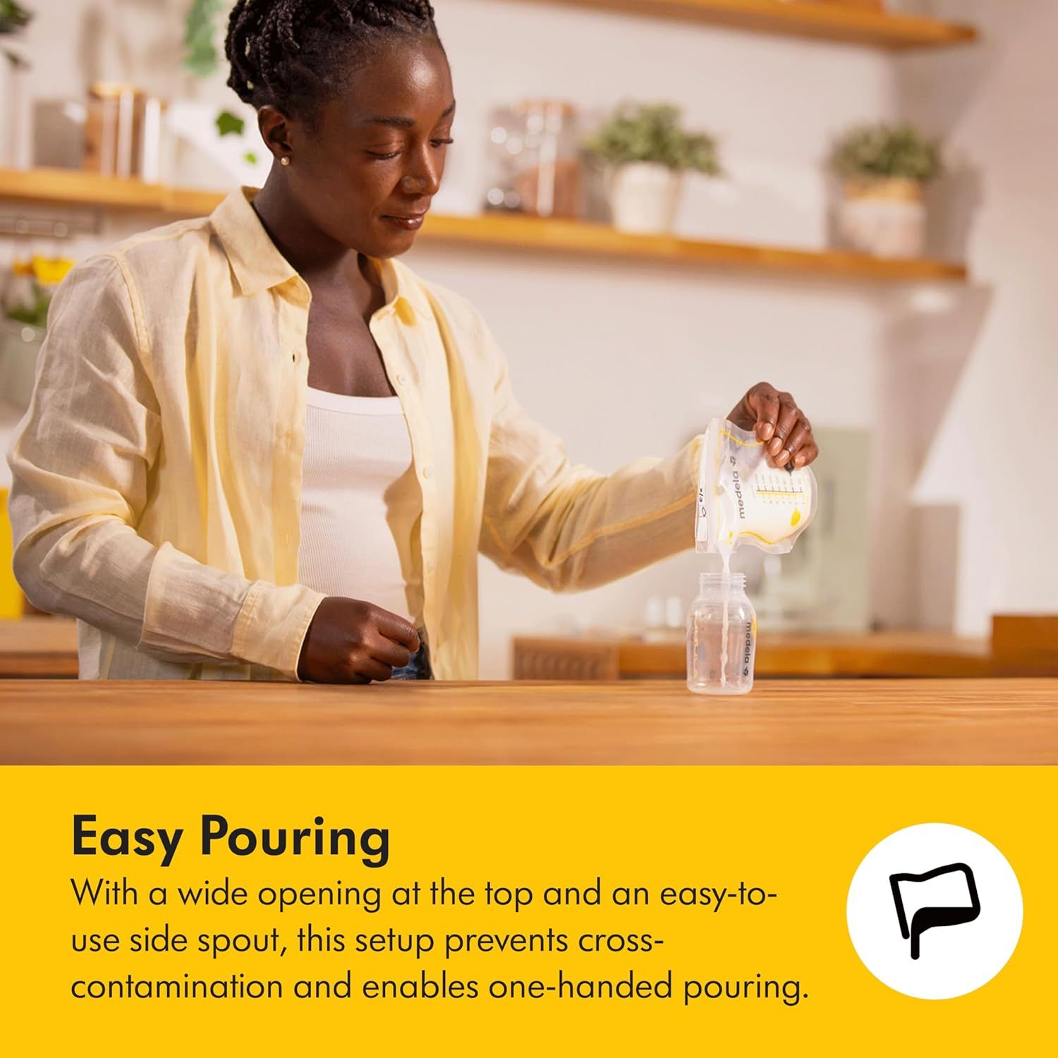 Demonstrates the product's easy-pour design with a wide opening and side spout, reassuring shoppers that it prevents cross-contamination and enables convenient one-handed pouring.