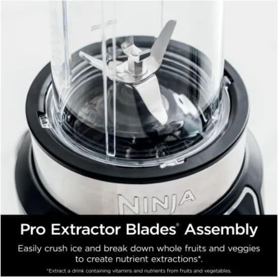 Highlights the specialized blade assembly component and its function to crush ice and break down whole fruits and vegetables for nutrient extraction.
