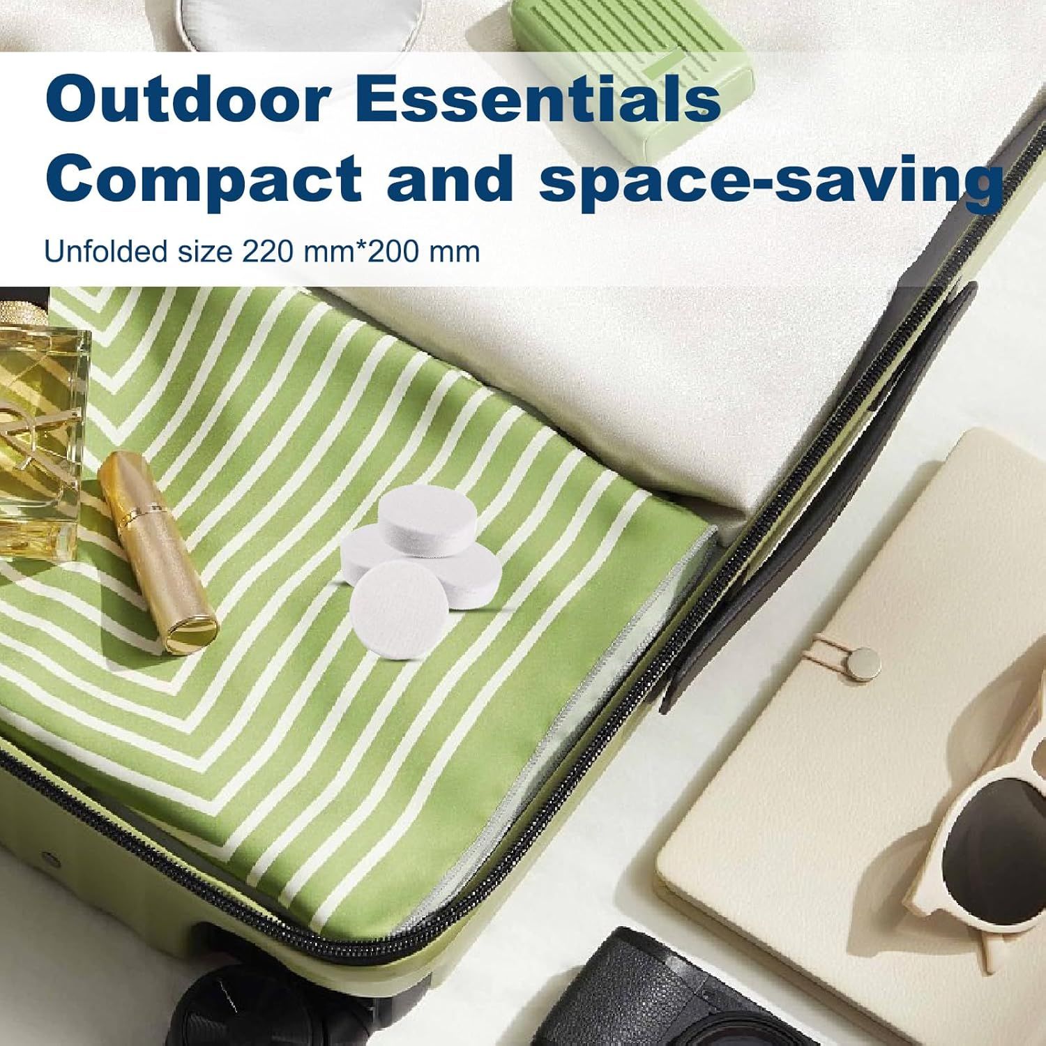 Communicates the product's compact, space-saving design by showing its unfolded dimensions (220mm x 200mm), reassuring shoppers that it's portable and ideal…