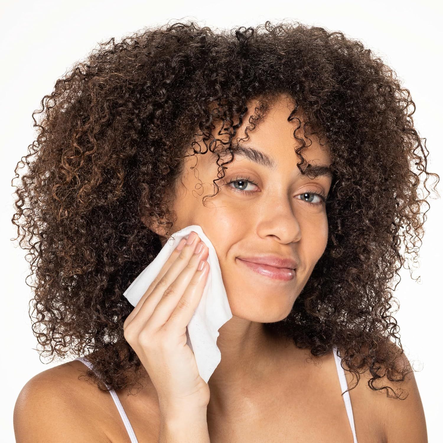Demonstrates the product in use within a real-world skincare routine, showing a natural and relatable application scenario to help shoppers visualize themselves using the product.
