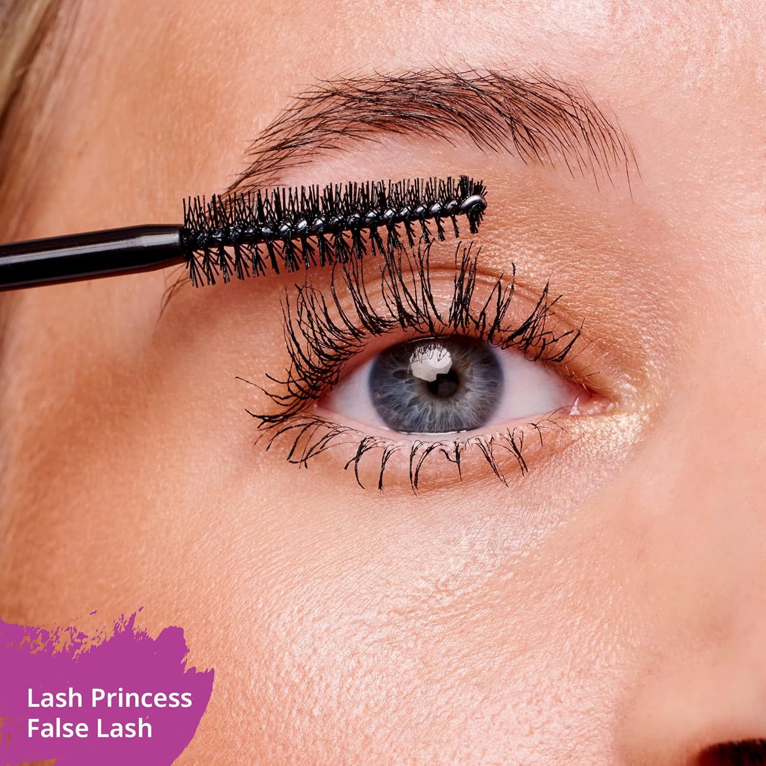 Demonstrates the mascara's ability to create dramatic, voluminous lashes, showing the product in action to help shoppers visualize the cosmetic result they…