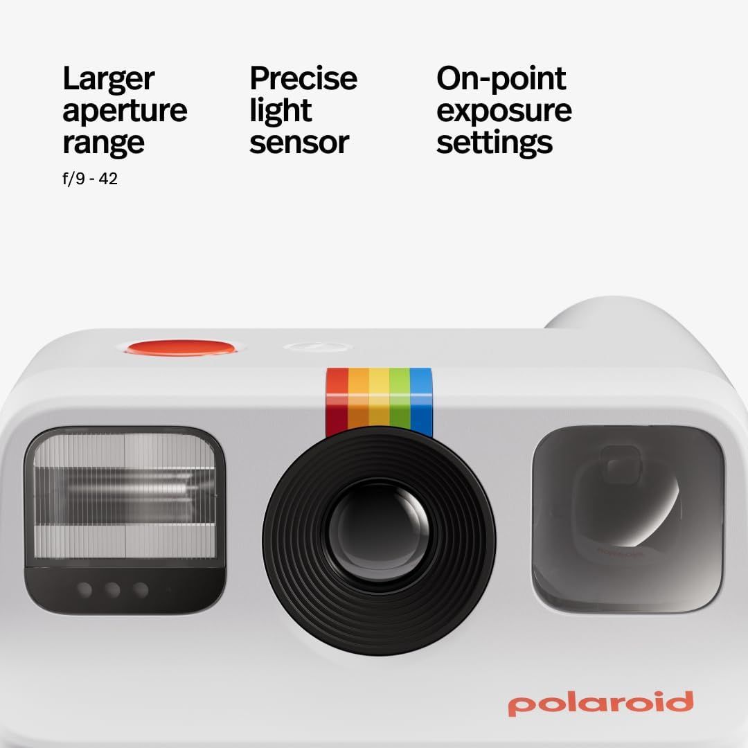 Breaks down the camera's key technical components to educate shoppers about the advanced photography features and build confidence in the product's…