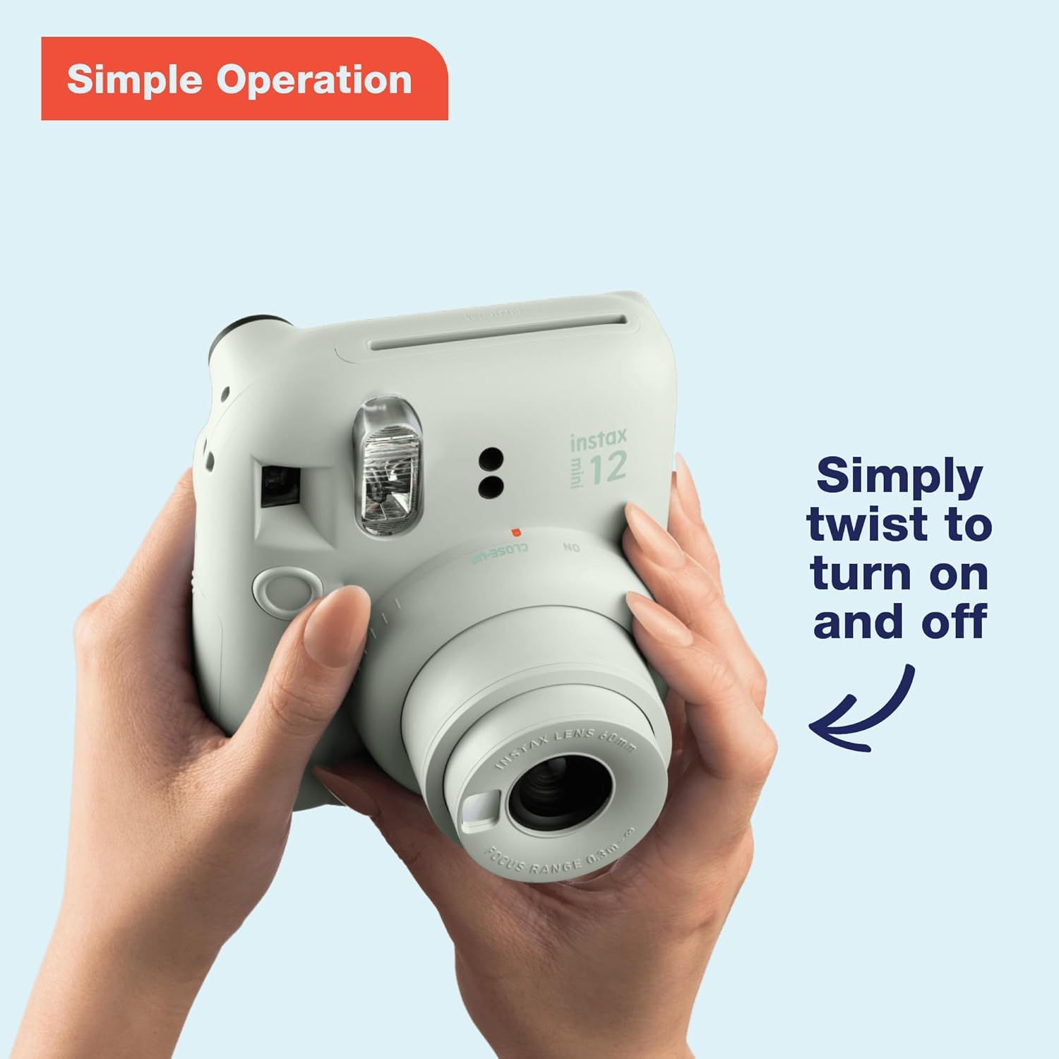 Demonstrates how easy it is to operate the camera by simply twisting the lens to power it on and off, reassuring shoppers that the product is user-friendly…
