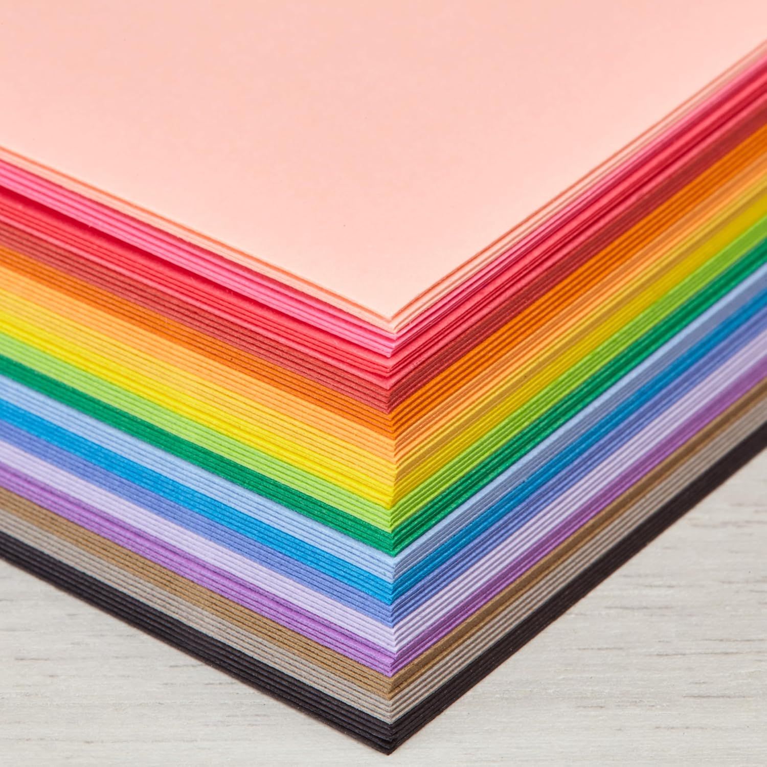 Showcases the full range of color options available in the product line, helping shoppers understand the variety and selection offered by the brand.