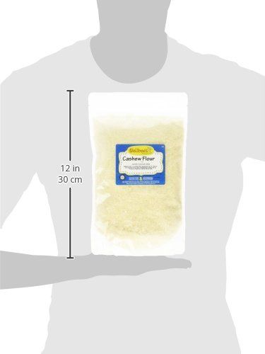 Shows the physical size of the product package using a measurement scale and human body reference to help shoppers understand how large the product is before…