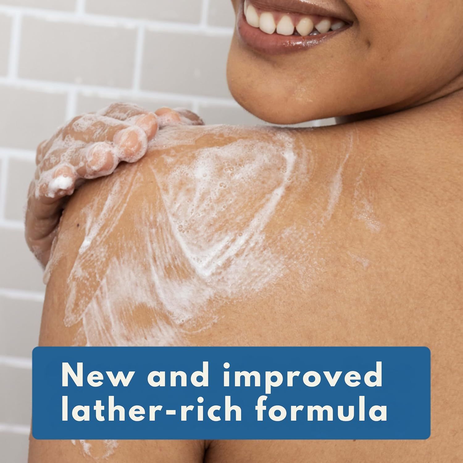 Demonstrates the product's improved lathering capability to reassure shoppers of its effectiveness and luxurious feel during use.