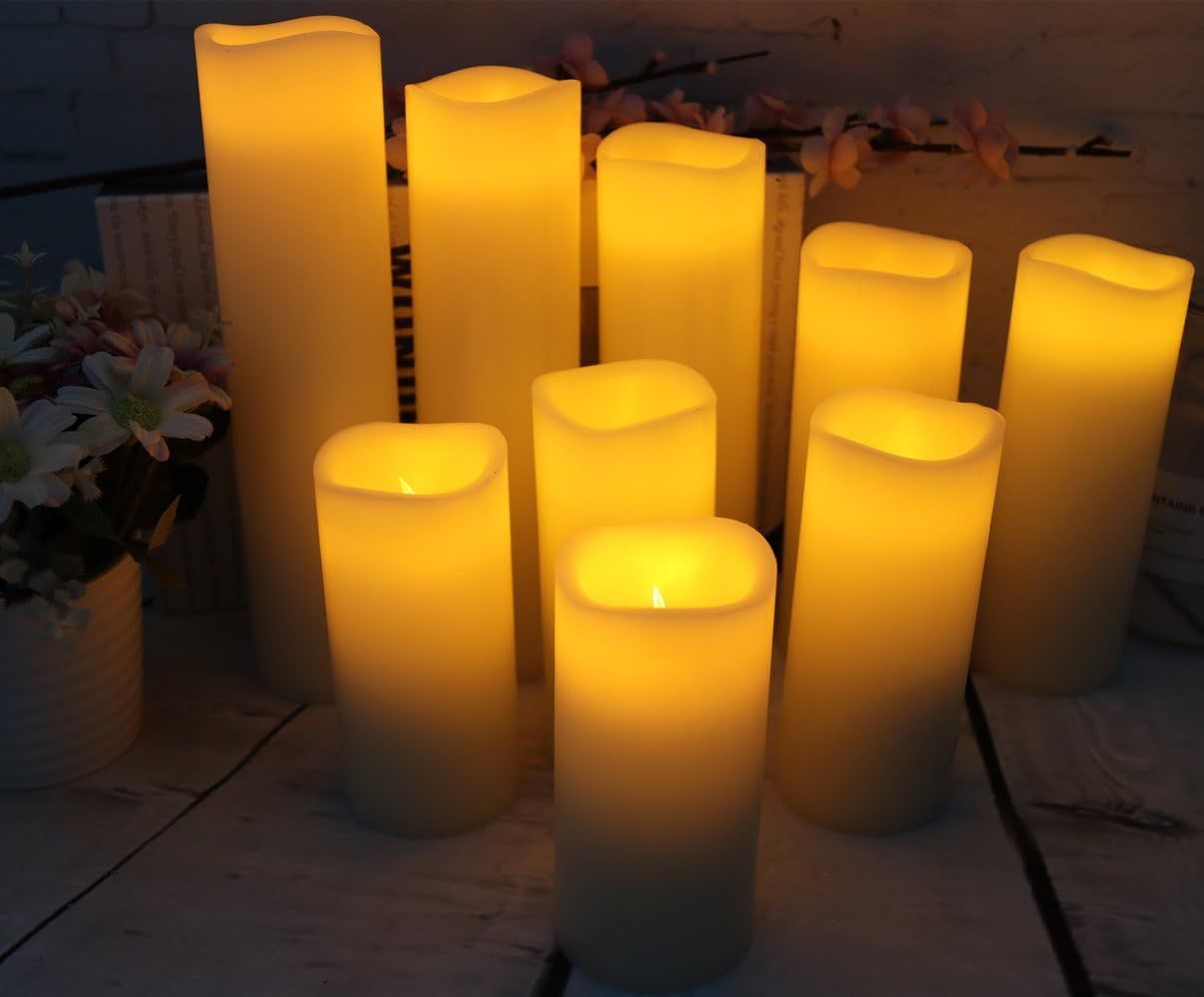 Shows the customer all the different candle sizes and pieces included in the set, demonstrating the variety and value of the bundle.