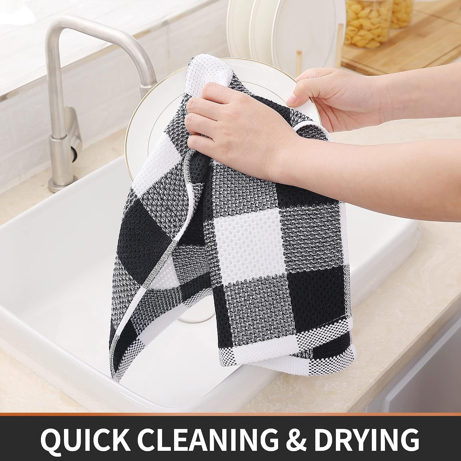Demonstrates the product's ease of use for quick cleaning and fast drying, reassuring shoppers that the towel is efficient and convenient for daily kitchen tasks.