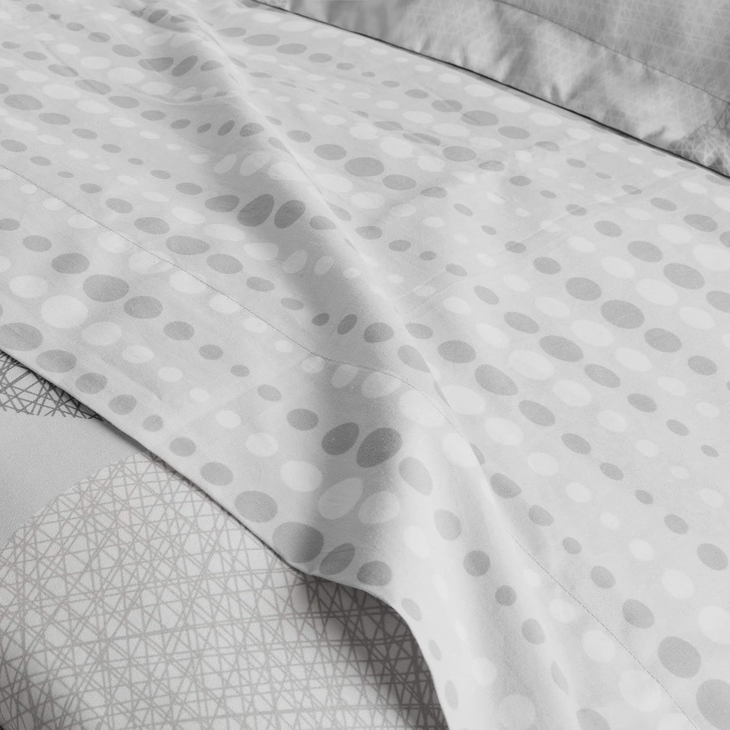 Madison Park Essentials Queen Comforter Set: Secondary Images