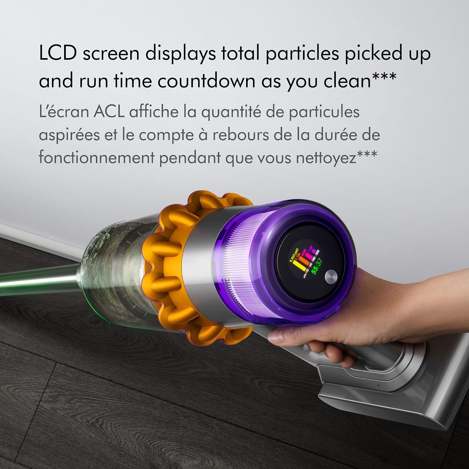 Highlights the LCD screen feature that displays total particles picked up and run time countdown, reassuring shoppers of smart monitoring and transparency during cleaning.