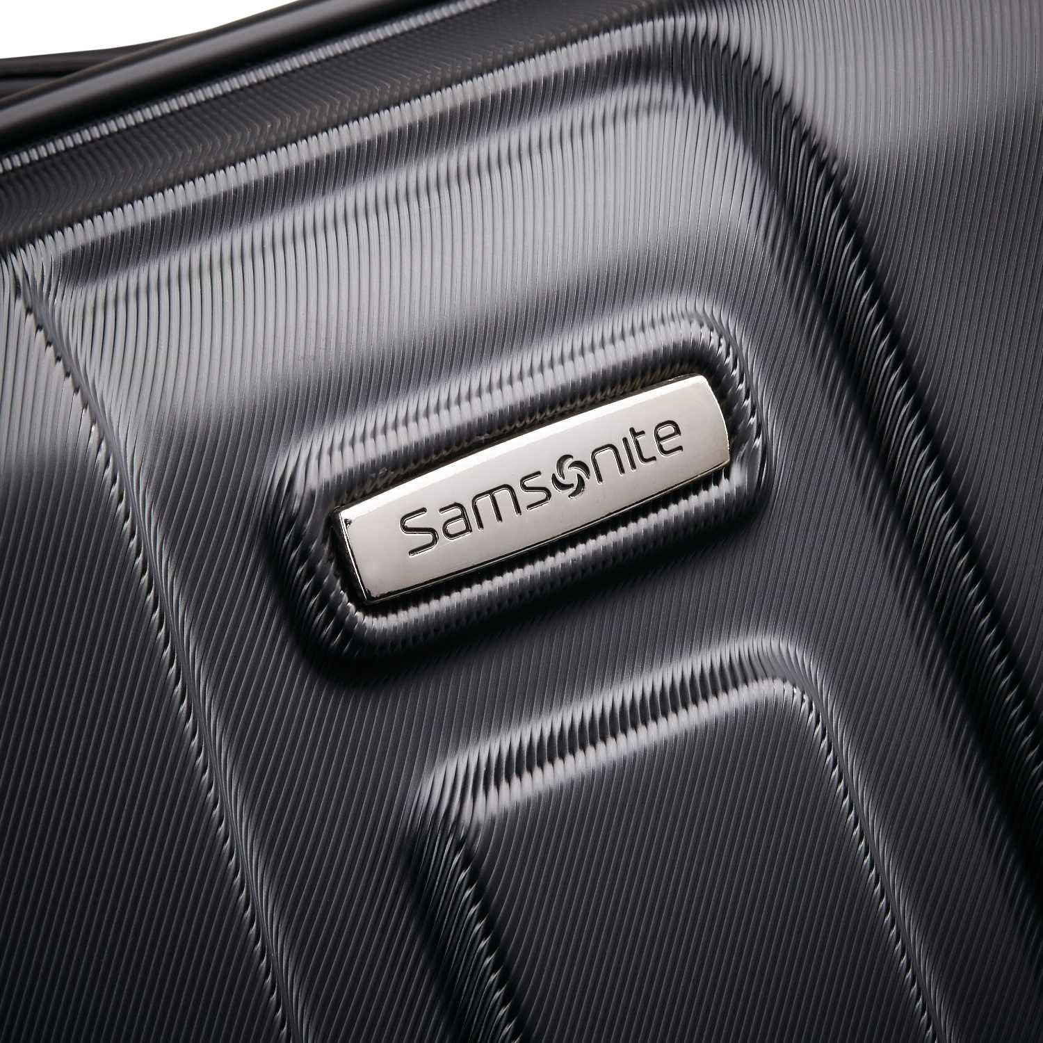Close-up of the Samsonite nameplate signals a trusted, premium luggage brand.