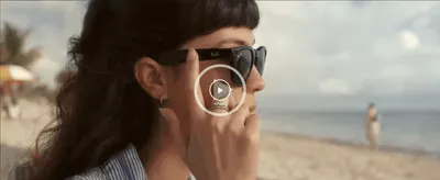 Shows the product being worn naturally in a real-world outdoor setting to help shoppers picture everyday use.