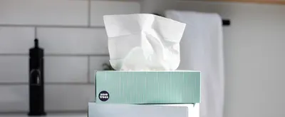 Shows the contents of the product package, highlighting that it includes multiple tissue boxes.