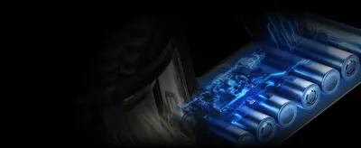 Reveals the internal engineering and motor technology of the product to communicate advanced design and build quality.