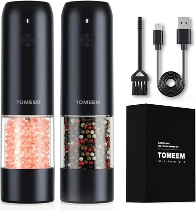 Showcases the complete product set including grinders, accessories, and packaging to give shoppers a clear view of what they will receive. Displays all…