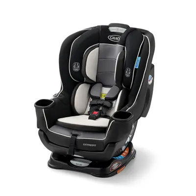 Showcases the Graco car seat's design and features to potential buyers.