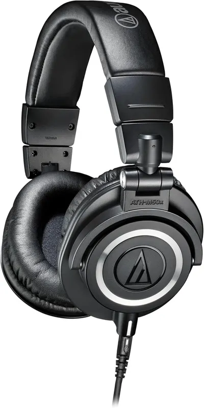 Displays the core product clearly against a white background to help shoppers quickly identify the headphones being sold and comply with platform requirements.