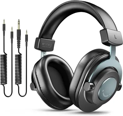 Shows the shopper exactly what is included in the purchase: the headphones and multiple audio cable adapters for different connectivity options.