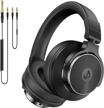 Shows the shopper exactly what is included with the headphones purchase, including multiple audio cable options with different connectors.