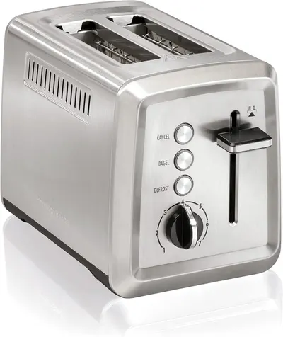 Displays the core product clearly to show shoppers the toaster's design, build quality, and control features including cancel, bagel, and defrost functions.