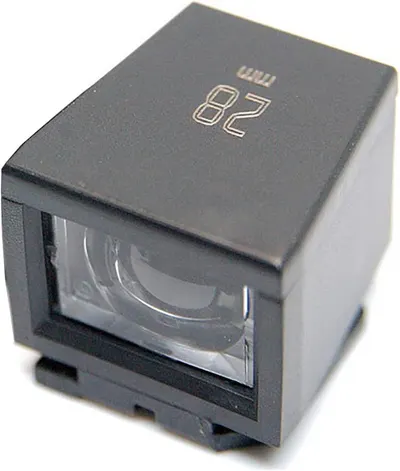 Displays the core product, a camera viewfinder accessory marked with 82, in a clean catalog style to show shoppers exactly what they will receive.