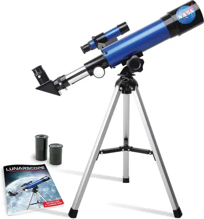 Shows the complete telescope product with all included components to give shoppers a clear view of what they will receive in their purchase. Demonstrates that the telescope comes as a complete kit…