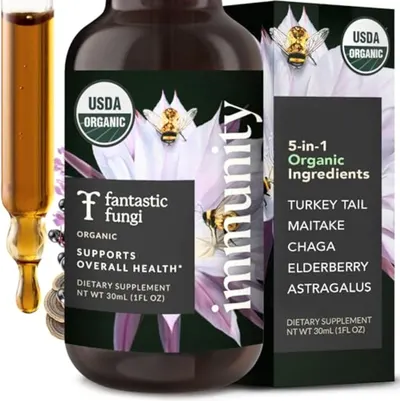 Displays the core product—a dietary supplement bottle with its retail packaging—to show shoppers exactly what they will receive and communicate the organic, multi-ingredient health benefits. Shows…