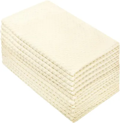 Shows the core product as a stack of multiple towels to communicate the quantity included in the purchase and provide a clear view of the product.