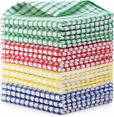 Displays the core product—a set of checkered kitchen towels—in a clean, catalog-style presentation to show the buyer exactly what they will receive. Shows the…