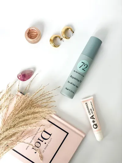 Lifestyle Images for 72 Hair 12