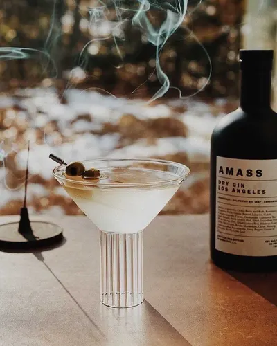 Lifestyle Images for Amass 29